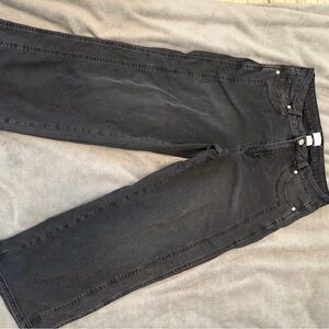 Time and Tru Black Stretch cropped Jeans
